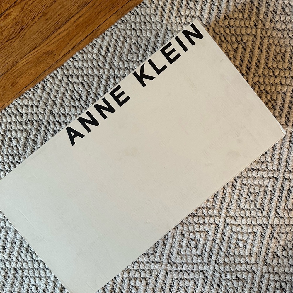 Anne Klein Rizzo Boot 7.5 - Picture 5 of 6